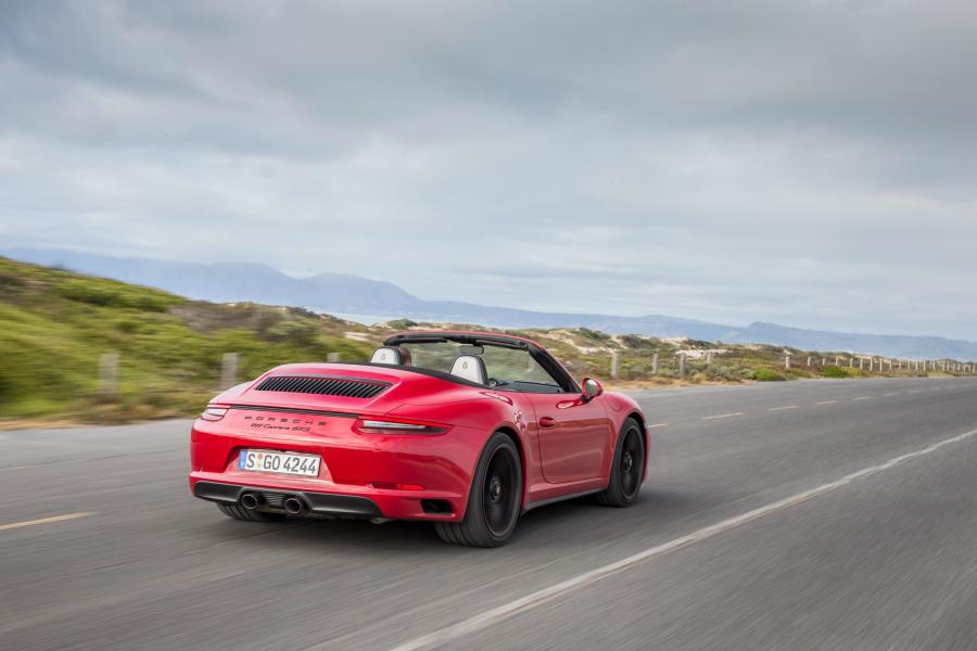  Porsche 911 Carrera GTS Cabriolet 2017 года  (WW) (фото 16 из 17)